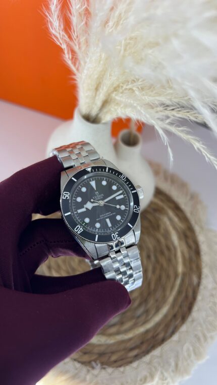 TUDOR Bay Watch