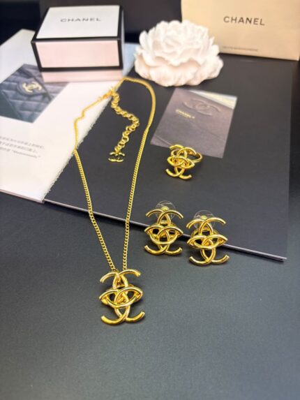 Chanel Pendant Necklace