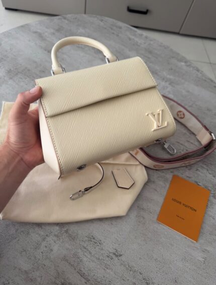 Louis Vuitton Ladies Bag