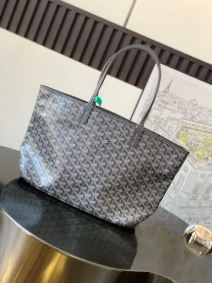 Goyard Tote  Bags