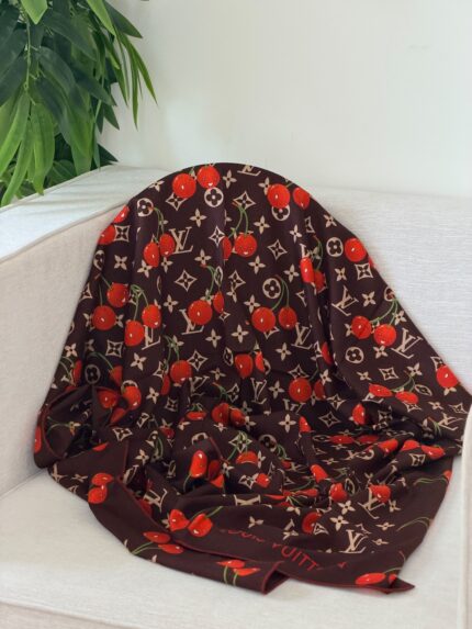 Louis Vuitton Scarfs