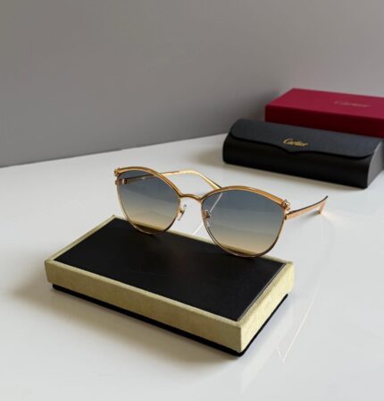 Cartier Panthere de Cartier Cat-Eye Sunglasses