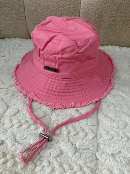 Jacquemus "Le Bob Artichaut" Bucket Hats