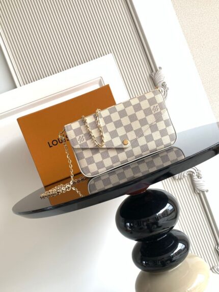 Louis Vuitton Félicie Pochette Bags