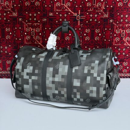 Louis Vuitton Keepall Bandoulière 50 Duffle Bag