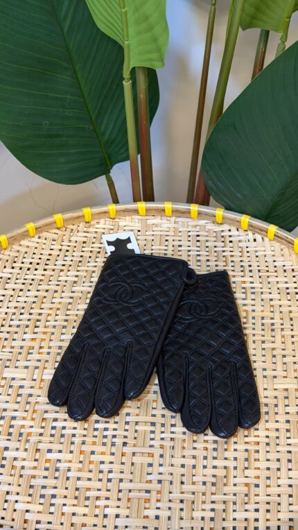 Chanel Quilted Leather Gloves