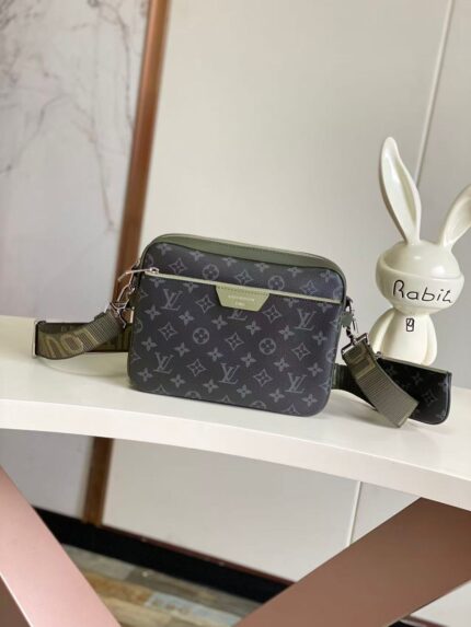 Louis Vuitton Trio Messenger Bag