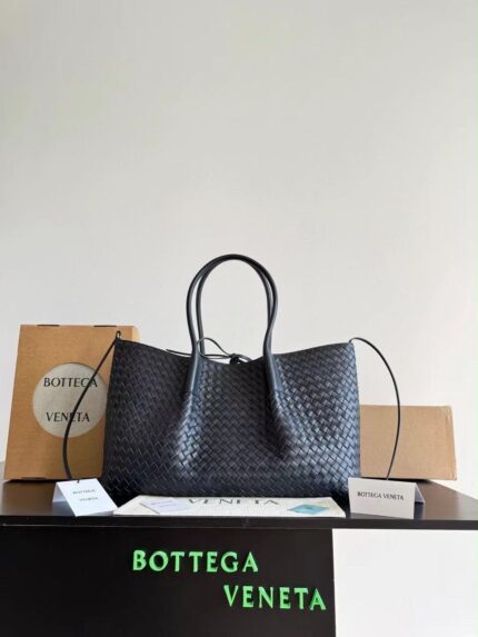 Bottega Veneta Intrecciato Tote Bags