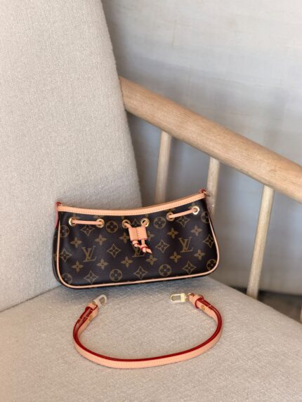 Louis Vuitton Noe Pochette Bag