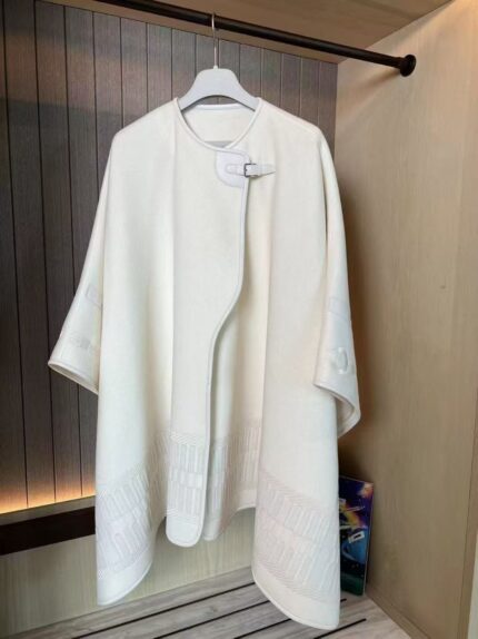 Herme Blanket Capes