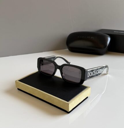 Dolce & Gabbana DG Logo Chunky Square Sunglasses