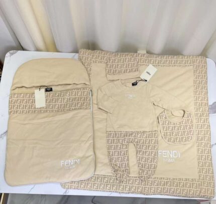 Fendi Baby FF Logo 5 Piece Newborn Set