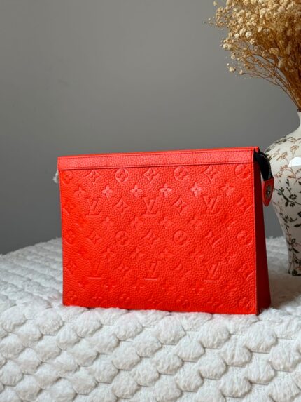 Louis Vuitton Pochette Voyages