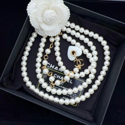 Chanel Pearl Camellia Necklace Belt