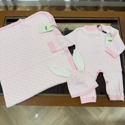 Fendi Roma Baby 3-Piece Knitted Set