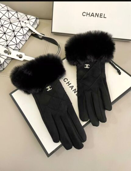 Chanel Quilted Suede Fur Cuff Winter Gloves