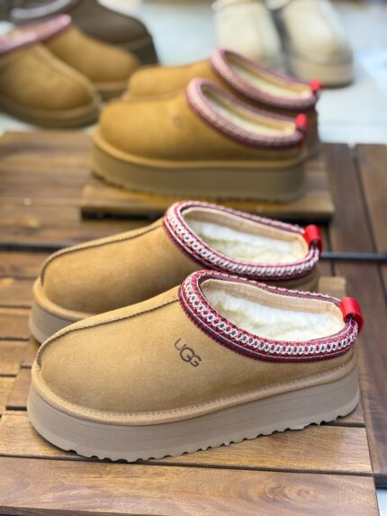 UGG Tazz Platform Slippers