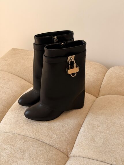 Hermes Saint Germain Kelly Buckle Leather Ankle Boot