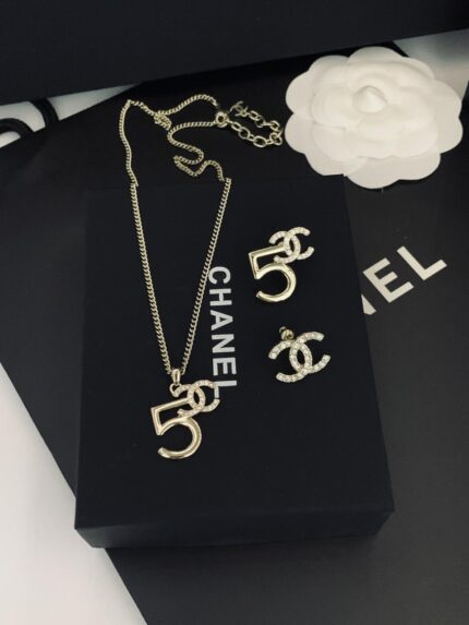 Name: Chanel No.5 CC Logo Crystal Jewelry Set