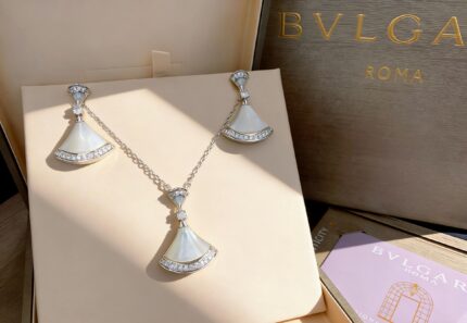 Bvlgari Diva's Dream Mother of Pearl Diamond Jewelry Sets