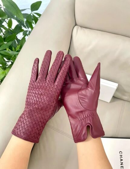 Bottega Veneta Intrecciato Woven Leather Gloves