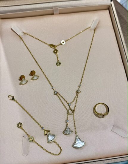 Bvlgari Divas' Dream Complete Jewelry Set