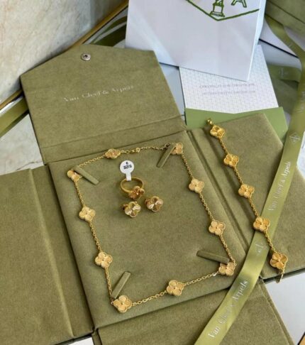 Van Cleef & Arpels Jewelry  Sets