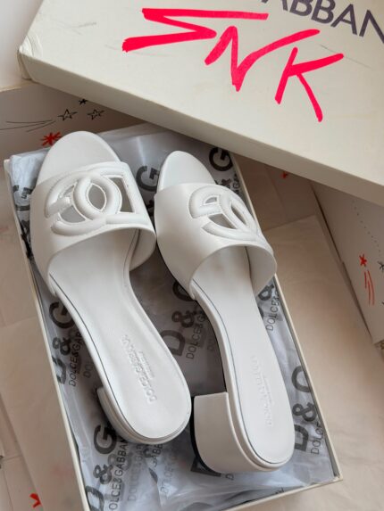 Dolce & Gabbana DG Cut-Out Leather Block Heel Slides