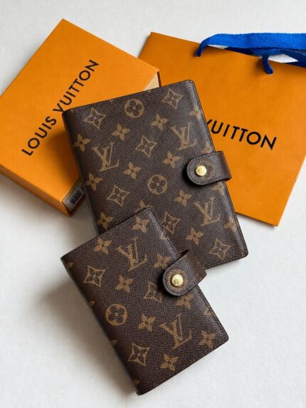 Louis Vuitton Monogram Canvas Passport Cover Diary Wallet with Snap Closure