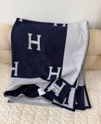 Hermes Avalon Signature H Throw Blankets
