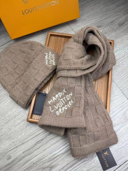 Louis Vuitton Damier Knit Wool Beanie and Scarf Sets