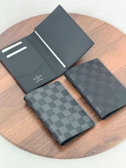 Louis Vuitton Pocket Organizer Wallets