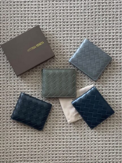 Bottega Veneta Intrecciato Bi-Fold Wallets