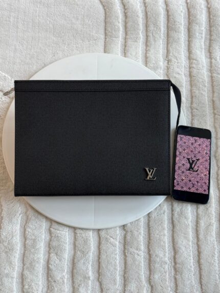 Louis Vuitton Taiga Toiletry Pouch