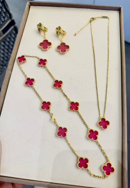 Van Cleef & Arpels Alhambra Carnelian 10-Motif Necklace Set with Earrings and Pendant